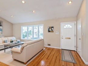 511 Redwood Drive, Cedarhurst NY 11516