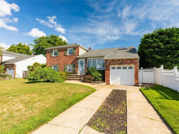 3563 Wadena Street, Seaford NY 11783