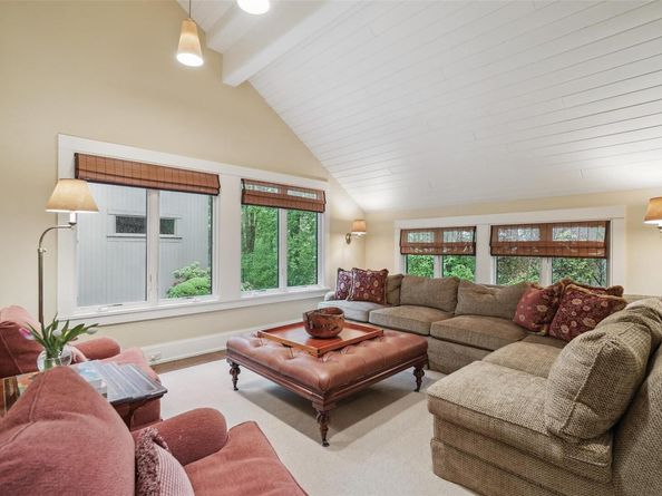 17 Eastwoods Road, Pound Ridge NY 10576
