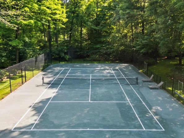 17 Eastwoods Road, Pound Ridge NY 10576