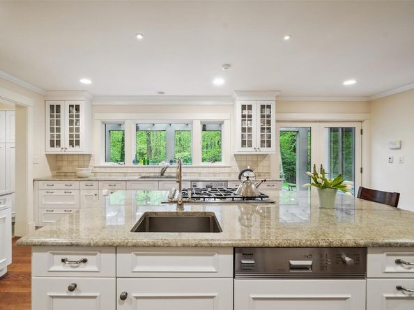 17 Eastwoods Road, Pound Ridge NY 10576