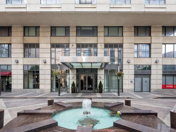 10 City Place 18D, White Plains NY 10601