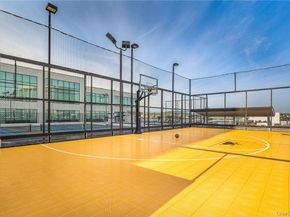 10 City Place 18D, White Plains NY 10601