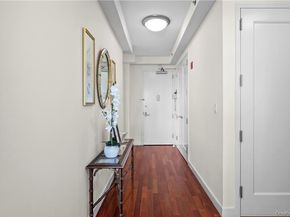 10 City Place 18D, White Plains NY 10601