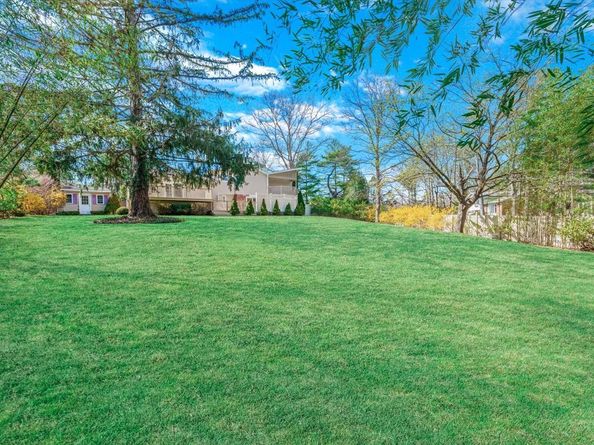 36 Red Spring Lane, Glen Cove NY 11542