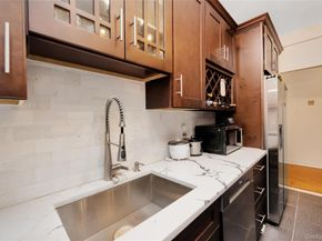 7716 Austin Street 2K, Forest Hills NY 11375