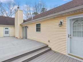 72 Risa Court, Flanders NY 11901