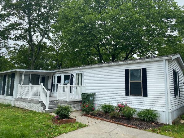 1800 Osborne Avenue 14E, Riverhead NY 11901