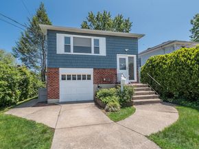 14 Marwood Road S, Port Washington NY 11050