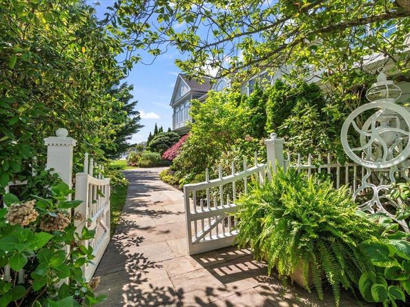 501 Bay 5th Street, West Islip NY 11795