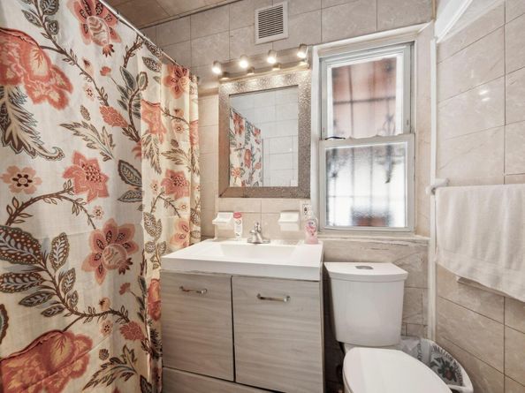 1241 Taylor Avenue, Bronx NY 10472