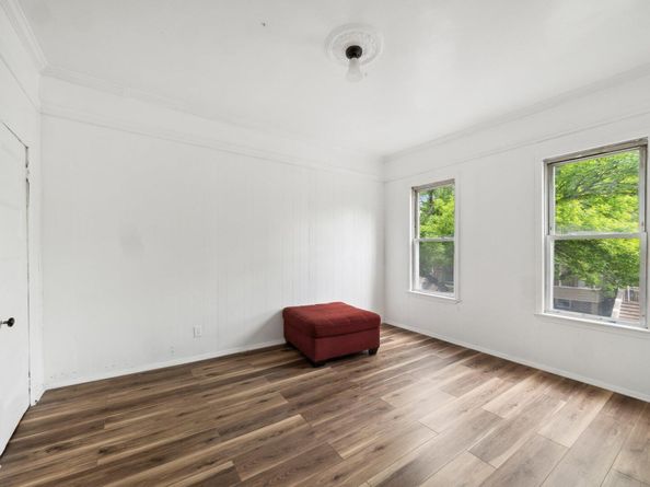 1241 Taylor Avenue, Bronx NY 10472