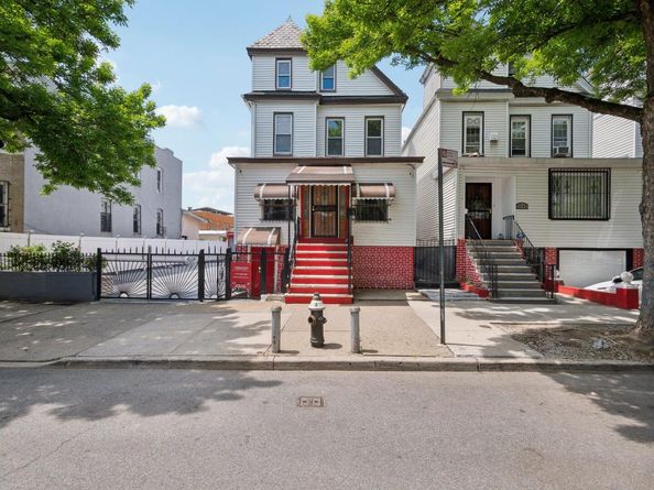 1241 Taylor Avenue, Bronx NY 10472