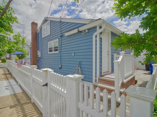 151 Lawson Avenue, East Rockaway NY 11518