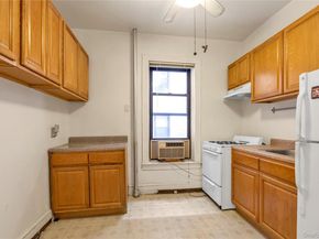 83-52 Talbot Street 2H, Kew Gardens NY 11415