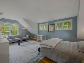 11 The Pkwy, Southampton NY 11968