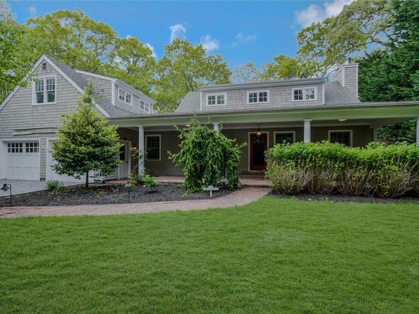 11 The Pkwy, Southampton NY 11968