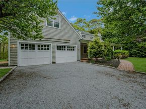 11 The Pkwy, Southampton NY 11968