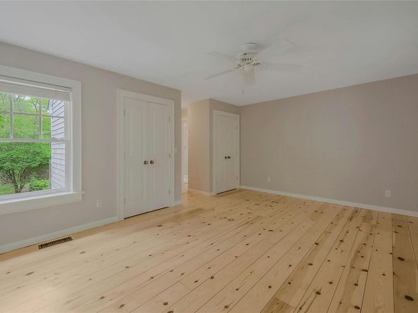 11 The Pkwy, Southampton NY 11968