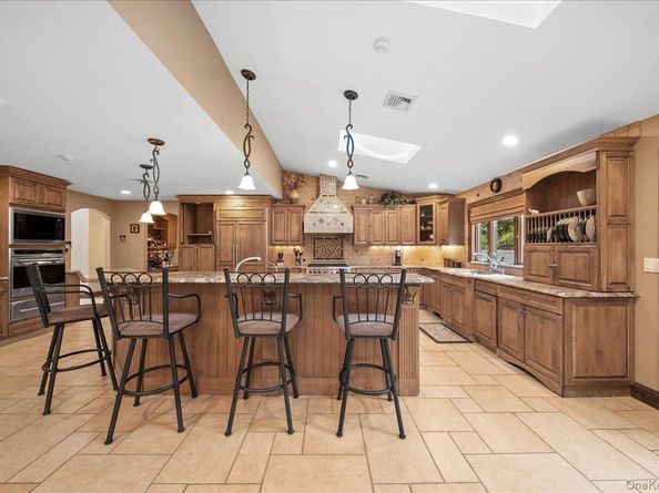 7 Kent Court, Bayport NY 11705