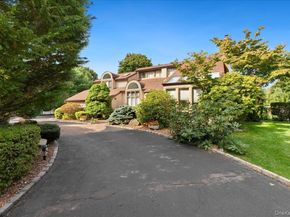 7 Kent Court, Bayport NY 11705