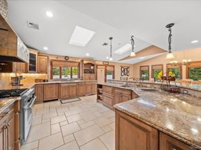 7 Kent Court, Bayport NY 11705