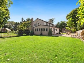7 Kent Court, Bayport NY 11705