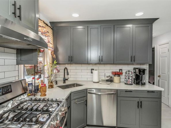 33 Hilliard Avenue, Central Islip NY 11722