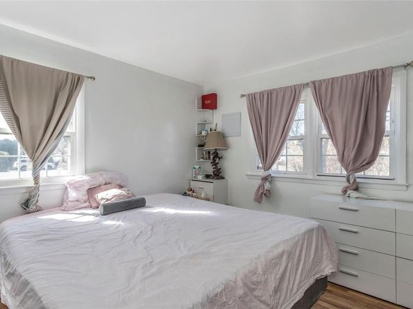 33 Hilliard Avenue, Central Islip NY 11722