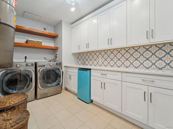 27 City Place THB, White Plains NY 10601