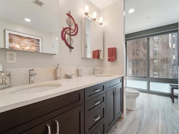 27 City Place THB, White Plains NY 10601