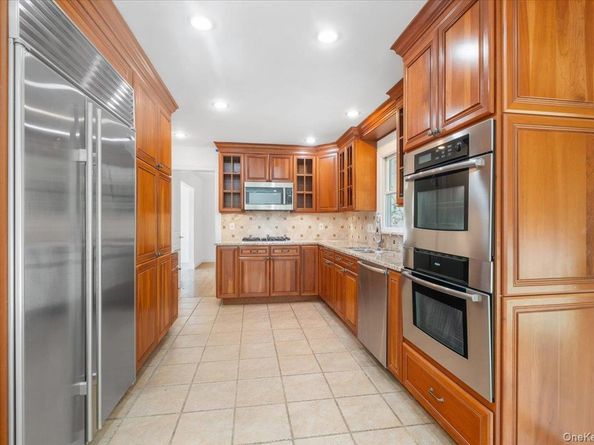 12 Country Club Lane N, Briarcliff Manor NY 10510