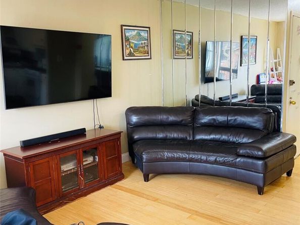 71-18 Sutton Place 3, Fresh Meadows NY 11365