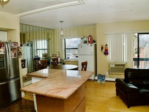 71-18 Sutton Place 3, Fresh Meadows NY 11365