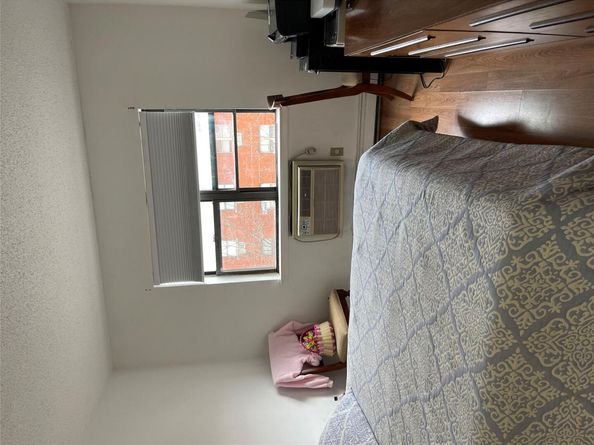 71-18 Sutton Place 3, Fresh Meadows NY 11365