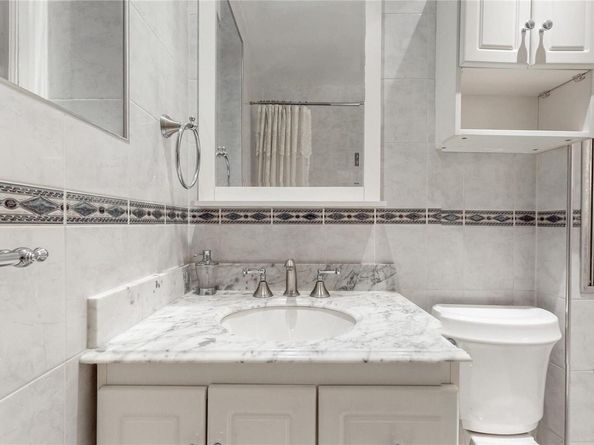 109-14 Ascan Avenue 1D, Forest Hills NY 11375