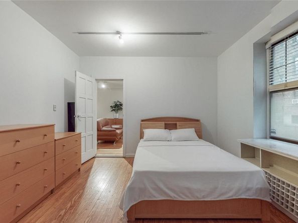 109-14 Ascan Avenue 1D, Forest Hills NY 11375