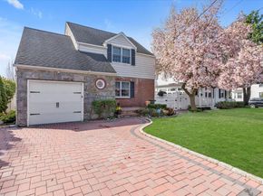 80 Park Avenue, New Hyde Park NY 11040