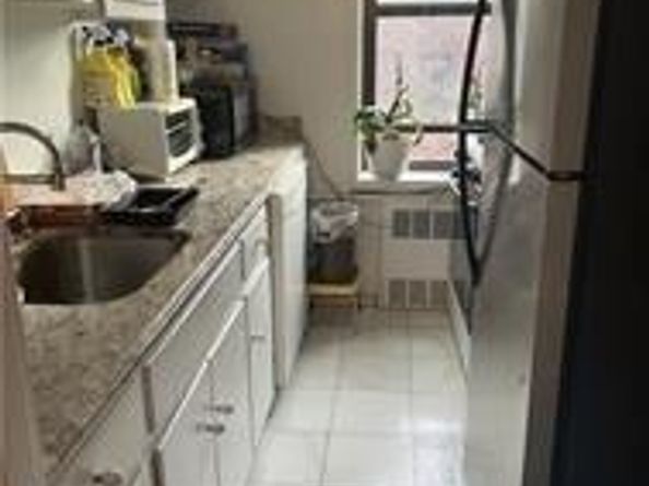 33-04 Junction Boulevard 6V, Jackson Heights NY 11372