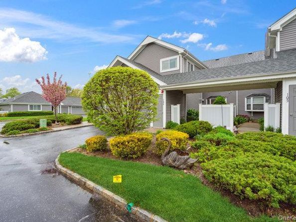 106 E Midland Pond Court First Floor, Moriches NY 11955