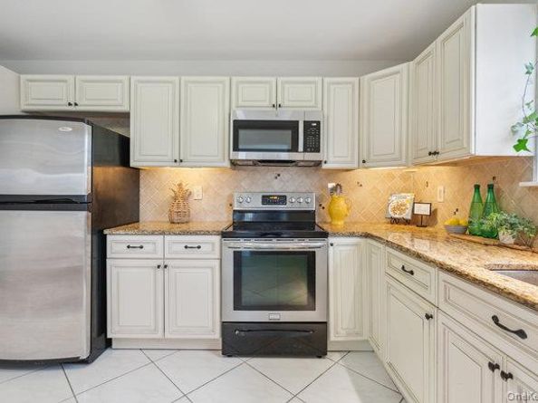 106 E Midland Pond Court First Floor, Moriches NY 11955