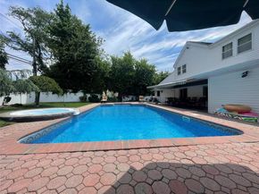 79 Constellation Road, Levittown NY 11756