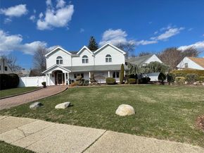 79 Constellation Road, Levittown NY 11756