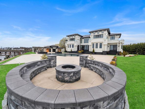 190 Curtis Road, Woodmere NY 11598
