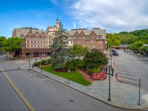 32 Sycamore Road, Scarsdale NY 10583