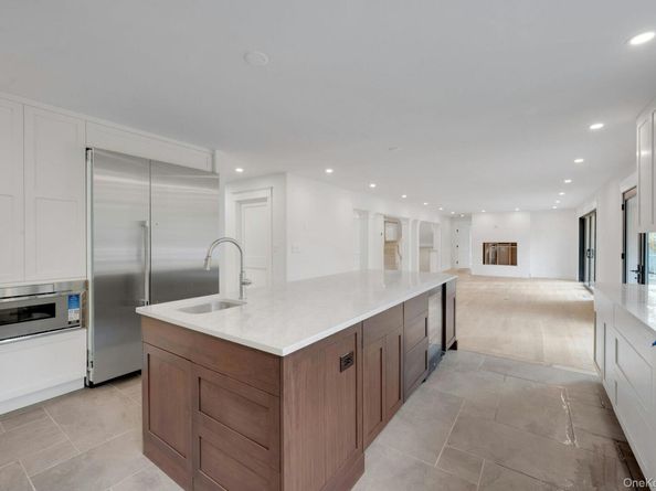 32 Sycamore Road, Scarsdale NY 10583