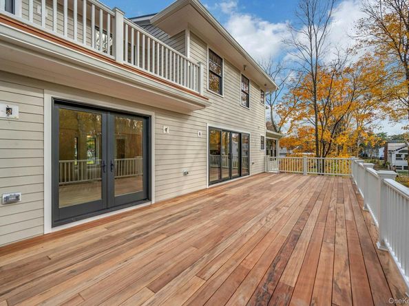 32 Sycamore Road, Scarsdale NY 10583