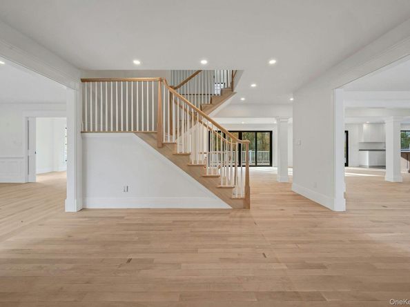 32 Sycamore Road, Scarsdale NY 10583