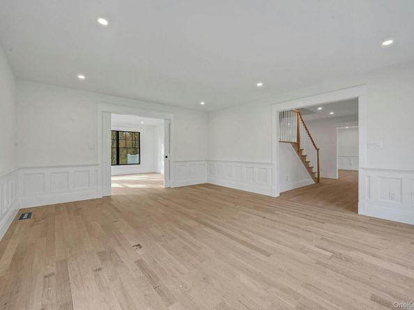 32 Sycamore Road, Scarsdale NY 10583