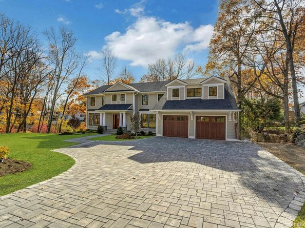 32 Sycamore Road, Scarsdale NY 10583